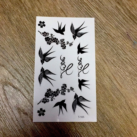 Temporary tattoos - Picture 2 of 5